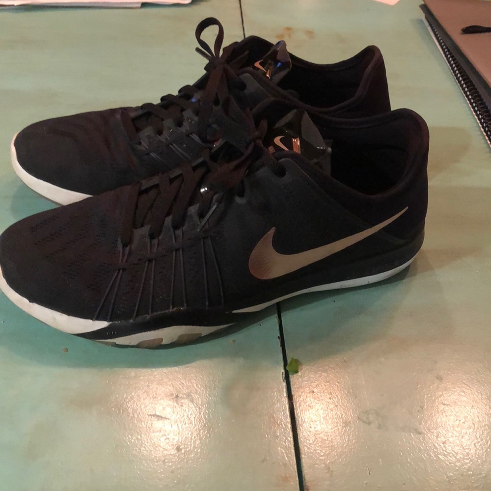 Women’s Training Shoe Size 9